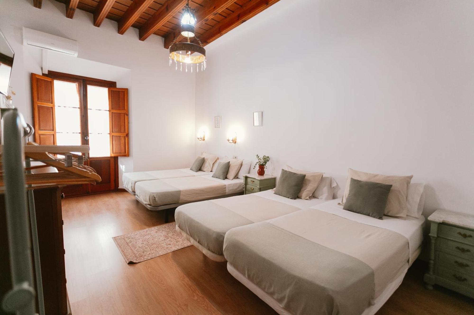Komodo Casa Maravillas Rooms Σεβίλλη Εξωτερικό φωτογραφία