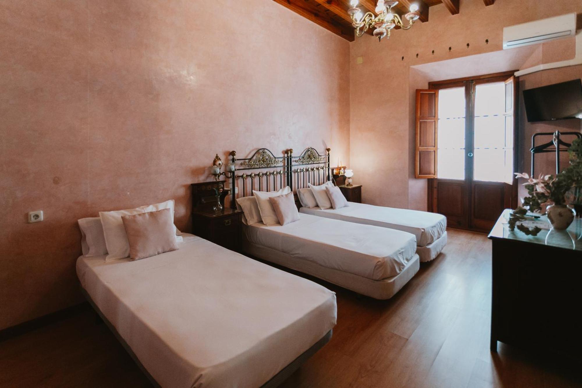 Komodo Casa Maravillas Rooms Σεβίλλη Εξωτερικό φωτογραφία