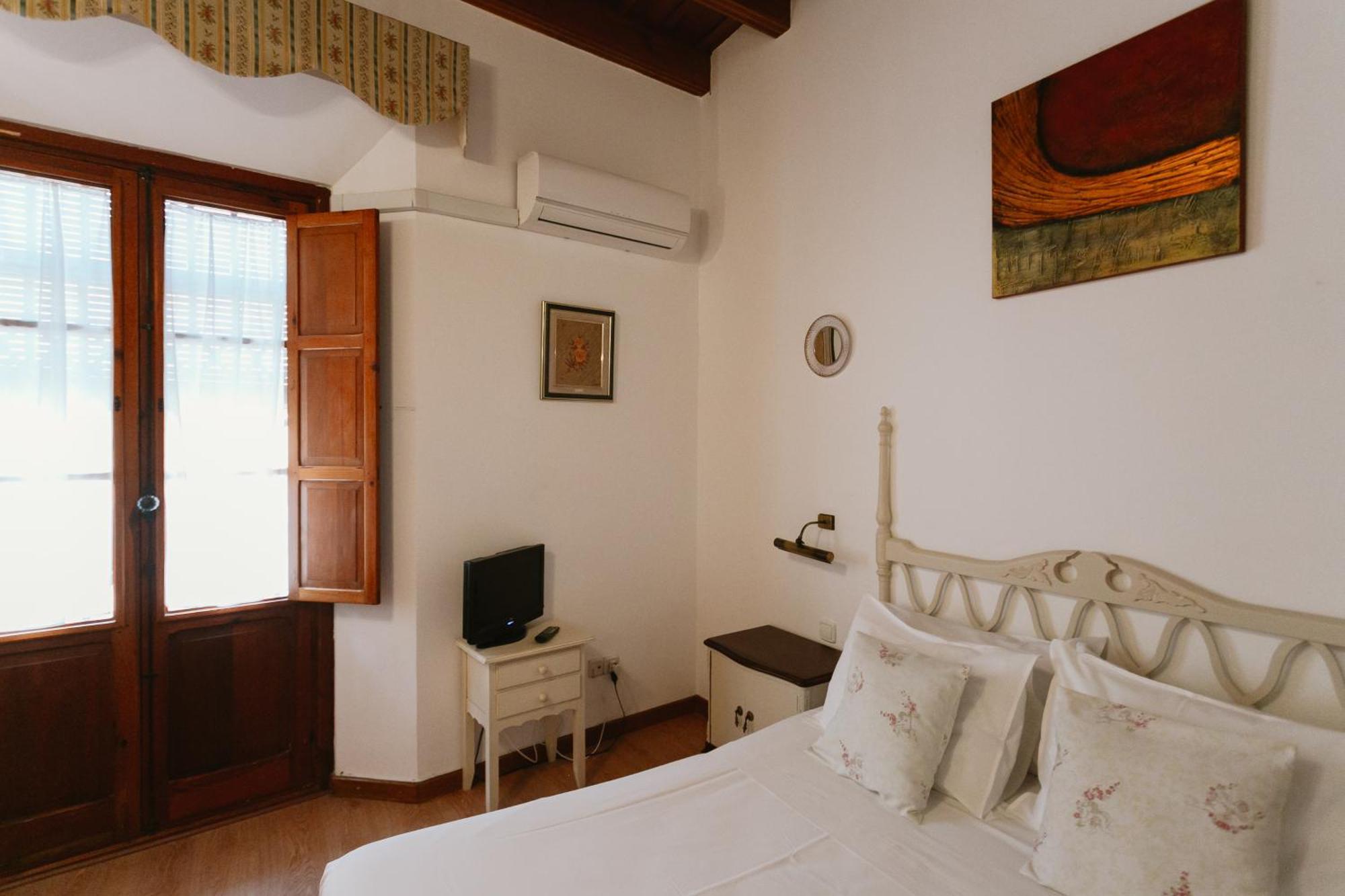 Komodo Casa Maravillas Rooms Σεβίλλη Εξωτερικό φωτογραφία